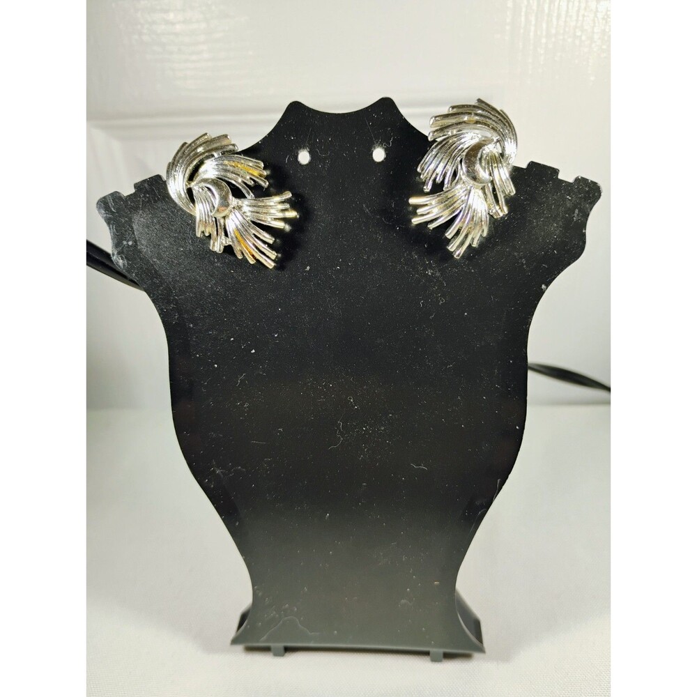 Vintage Signed Coro Clip-on Earrings Elegant Silver Tone Flare Spray Classic